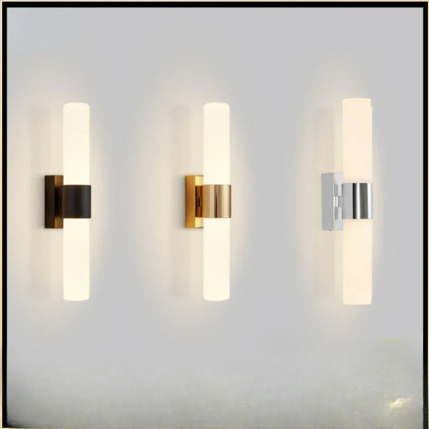 Applique Murale Salle De Bain Contemporaine avec finitions métalliques