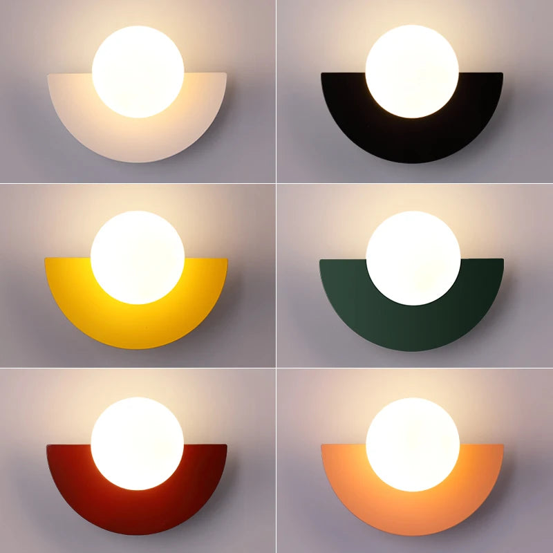 Applique Murale Originale Design semi-circulaire avec sphère lumineuse